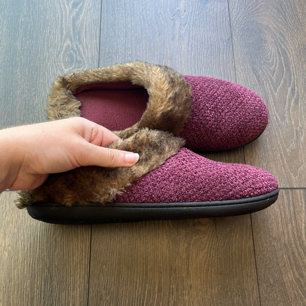 Totes Slippers - Picture 3 of 6